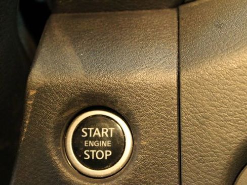 Used 2023 Nissan Frontier PRO-4X image 22