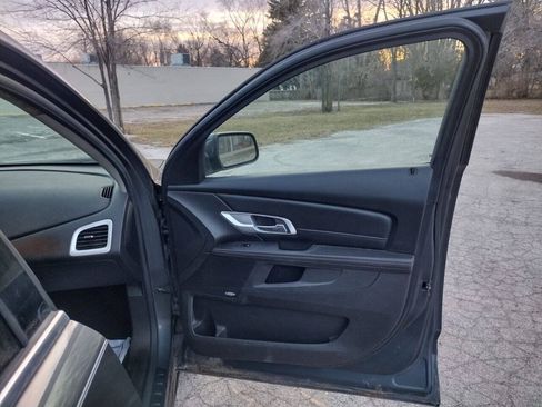 Used 2011 GMC Terrain SLE w/ Convenience Package FWD image 16