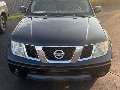 Used 2007 Nissan Frontier SE AWD/4WD image 5