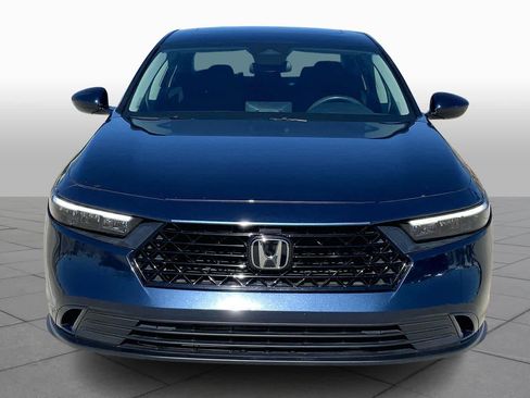 Used 2023 Honda Accord EX image 4