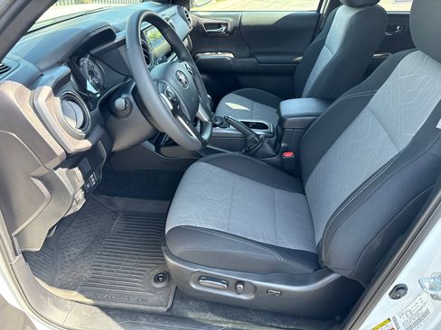 Certified 2023 Toyota Tacoma TRD Off-Road w/ Black Out Package (TMS) image 21