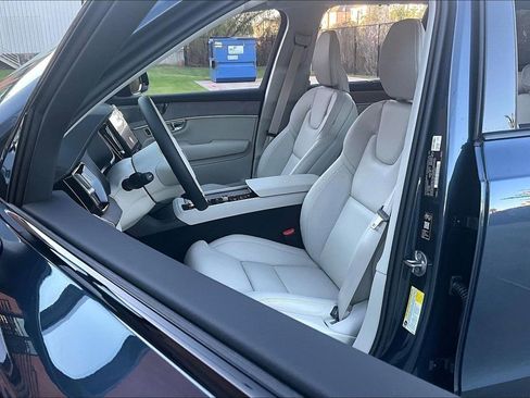 New 2026 Volvo XC90 B6 Ultra w/ Protection Package Premier AWD/4WD image 37