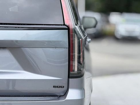 Used 2021 Cadillac Escalade Sport Platinum AWD/4WD image 6
