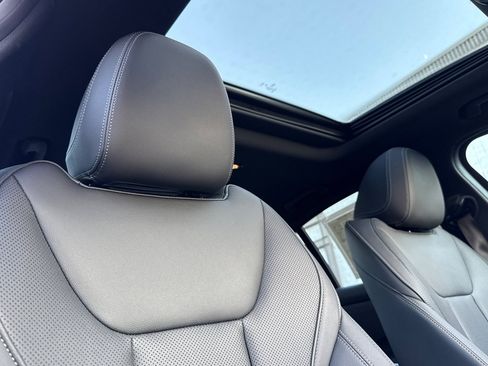 Certified 2023 BMW 330e w/ Convenience Package image 20