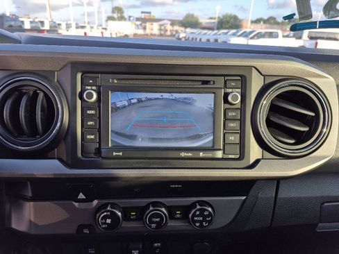 Used 2019 Toyota Tacoma SR5 image 6