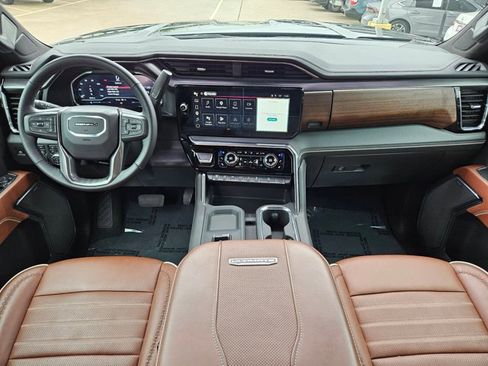 Used 2025 GMC Sierra 2500 Denali Ultimate image 21
