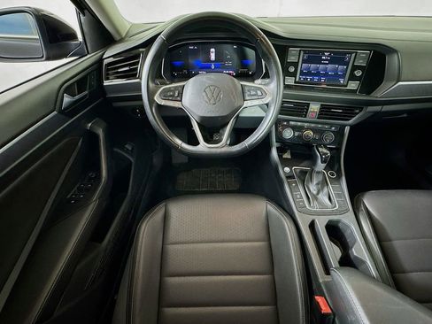 Used 2024 Volkswagen Jetta SE FWD image 21