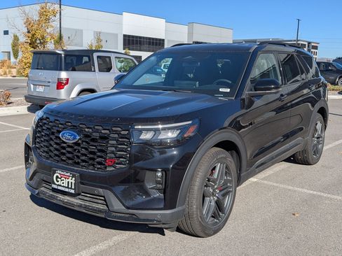 New 2025 Ford Explorer ST image 10