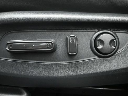 Used 2025 Honda CR-V Sport-L image 9