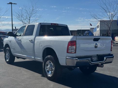 Used 2022 RAM 2500 Big Horn w/ Cold Weather Group AWD/4WD image 9