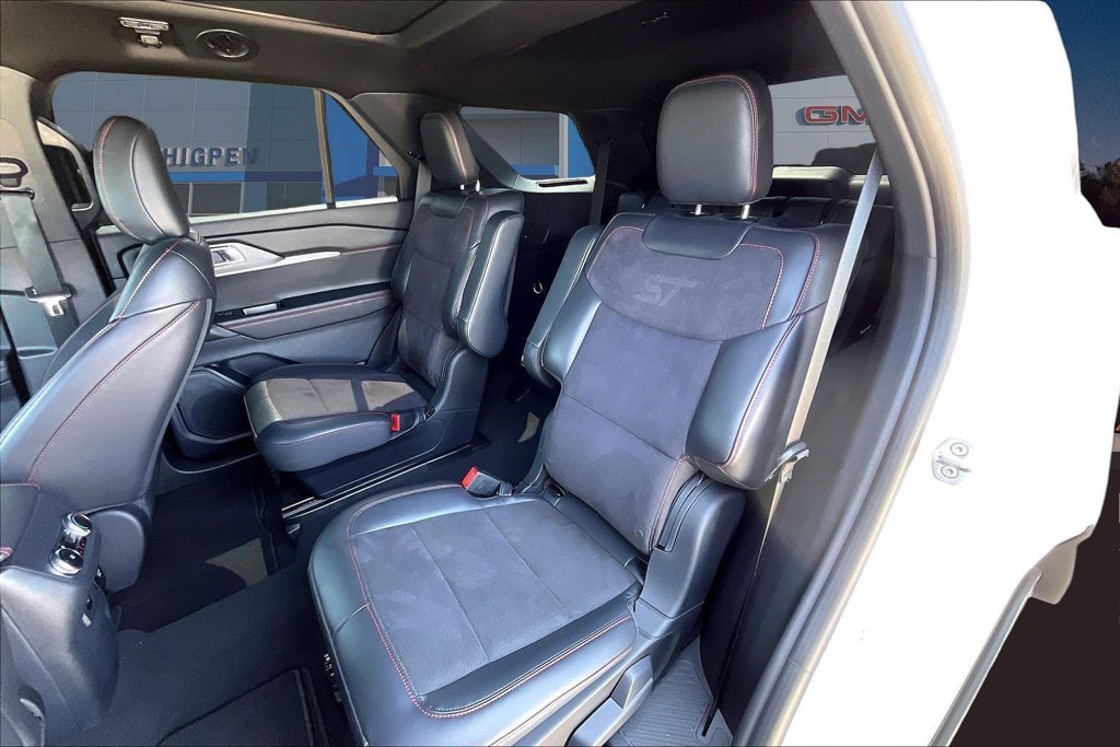 Used 2025 Ford Explorer ST w/ Sun And Sound Package AWD/4WD image 25
