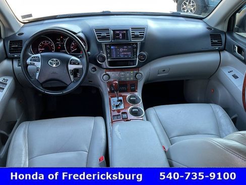 Used 2013 Toyota Highlander Limited FWD image 51