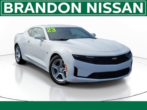 Used 2023 Chevrolet Camaro LT RWD image 1