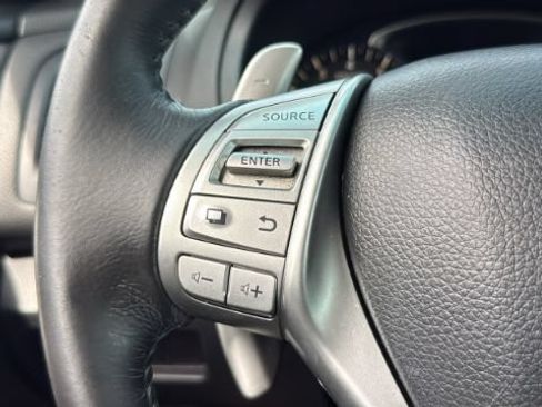 Used 2017 Nissan Altima 3.5 SR FWD image 29