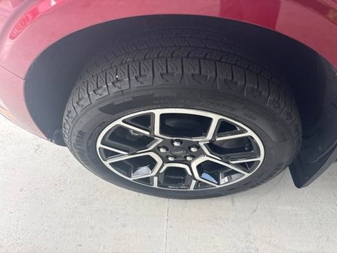 Used 2025 Ford Maverick Lariat AWD/4WD image 13