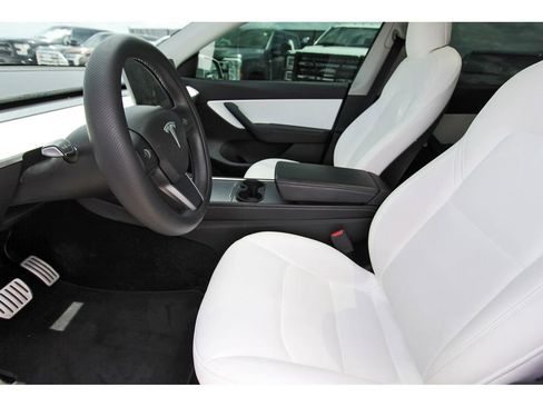 Used 2022 Tesla Model Y Performance AWD/4WD image 6