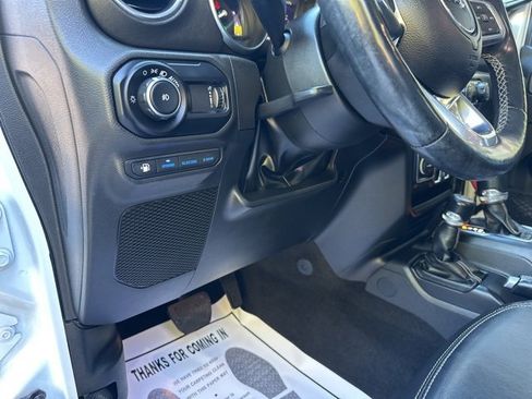 Used 2023 Jeep Wrangler Unlimited Sahara w/ Cold Weather Group image 30