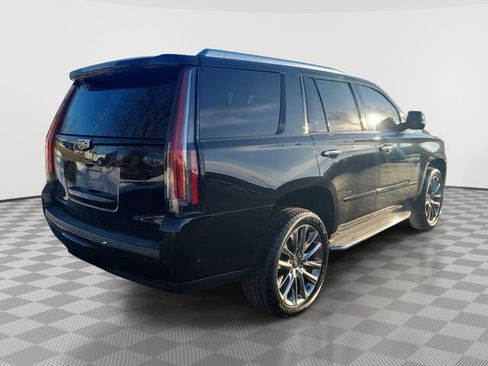 Used 2020 Cadillac Escalade Luxury w/ Escalade Sport Edition AWD/4WD image 6