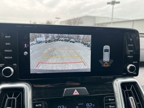 Used 2022 Kia Sorento SX image 10