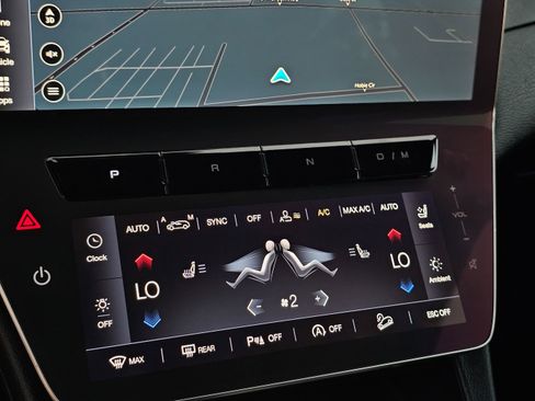 Used 2024 Maserati Grecale GT image 32