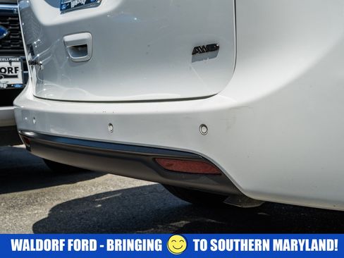 Used 2022 Chrysler Pacifica Touring-L w/ S Appearance Package AWD/4WD image 11