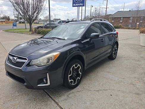 Used 2016 Subaru Crosstrek 2.0i Premium AWD/4WD image 31