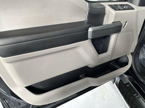 Used 2017 Ford F150 XLT w/ Equipment Group 302A Luxury image 19