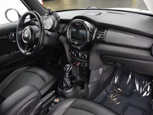 Used 2018 MINI Cooper Convertible image 14