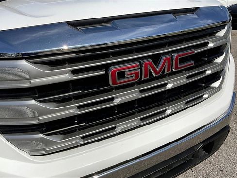 Used 2024 GMC Sierra 1500 SLE image 8