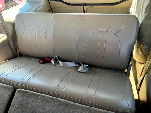 Used 2005 Ford Excursion Limited image 12