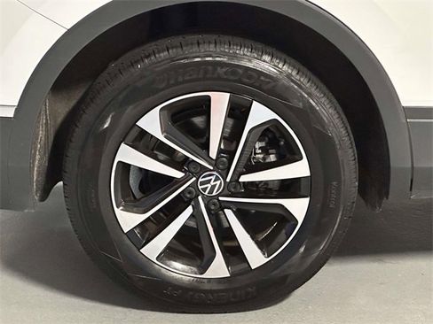 Used 2022 Volkswagen Tiguan S image 12