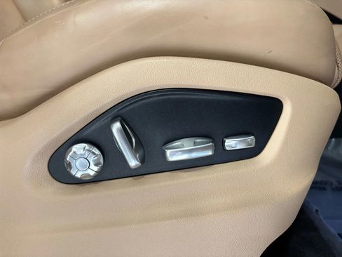 Used 2019 Porsche Cayenne S AWD/4WD image 22