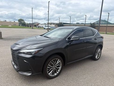 Used 2022 Lexus NX 350h AWD w/ Vision Package image 2