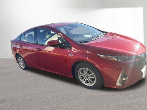 Certified 2017 Toyota Prius Prime Advanced w/ Carpet Mat Package image 5