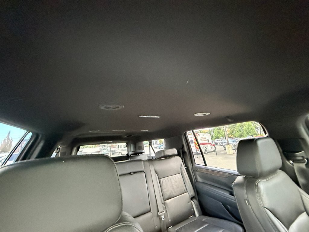Used 2021 Chevrolet Suburban LT AWD/4WD image 28