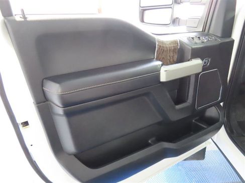 Used 2019 Ford F450 Lariat w/ Lariat Ultimate Package image 14