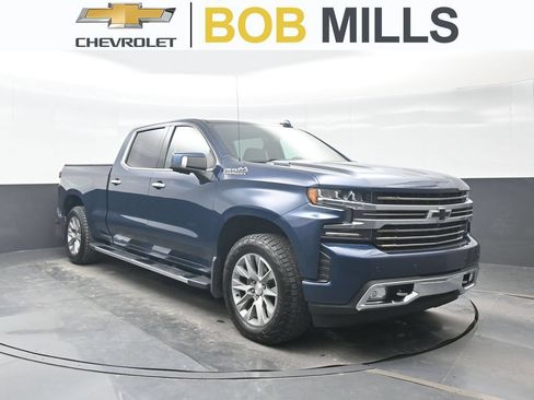 Used 2021 Chevrolet Silverado 1500 High Country w/ Technology Package AWD/4WD image 1