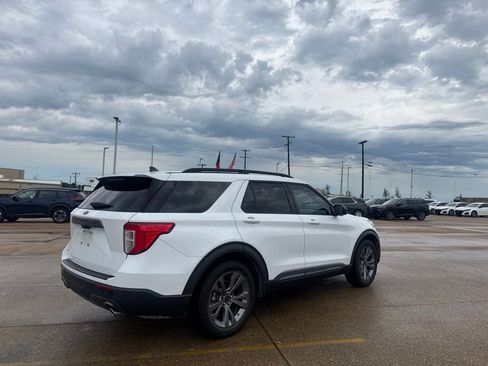 Used 2021 Ford Explorer XLT w/ Equipment Group 202A RWD image 22