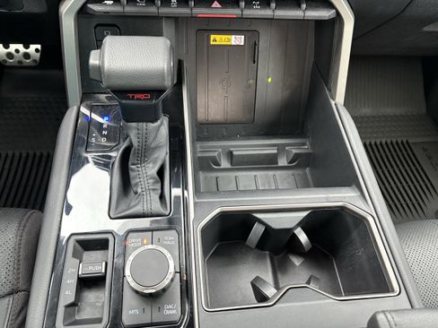 Used 2024 Toyota Tundra Limited image 20