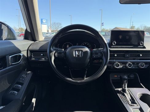 Used 2022 Honda Civic EX image 18