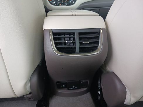 Used 2024 Chevrolet Malibu LT FWD image 23