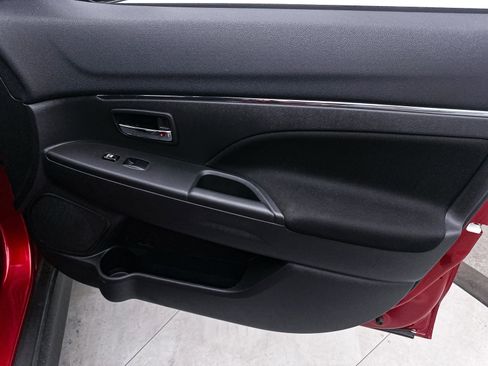 Used 2024 Mitsubishi Outlander Sport ES image 25