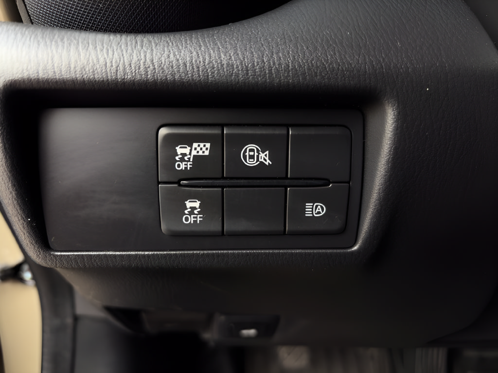 Used 2024 MAZDA MX-5 Miata RF Grand Touring RWD image 19