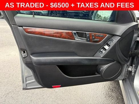 Used 2011 Mercedes-Benz C 300 Sedan image 12