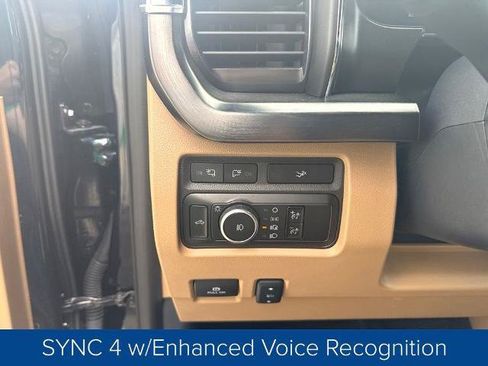 Certified 2024 Ford F250 Lariat w/ Chrome Package AWD/4WD image 19