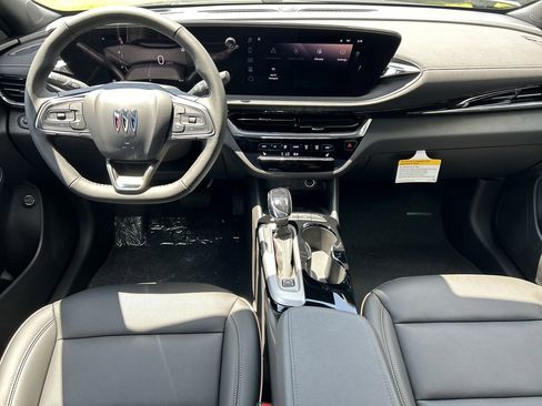 New 2025 Buick Envista Avenir image 14