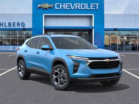 New 2026 Chevrolet Trax LT w/ Driver Confidence Package image 7