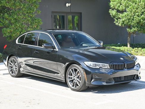 Used 2020 BMW 330i Sedan w/ Convenience Package image 3