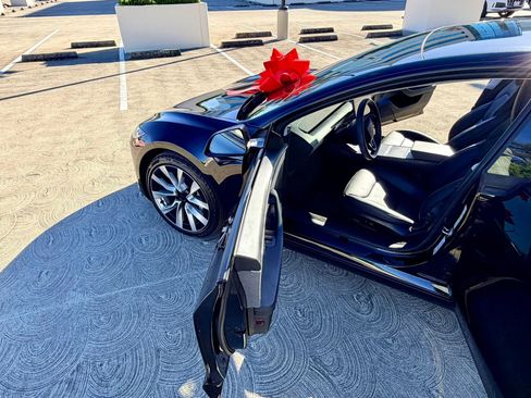 Used 2024 Tesla Model 3 Standard Range RWD image 35