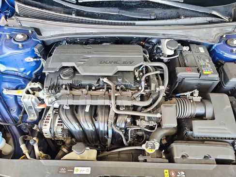 Used 2023 Hyundai Elantra SEL w/ Convenience Package FWD image 14